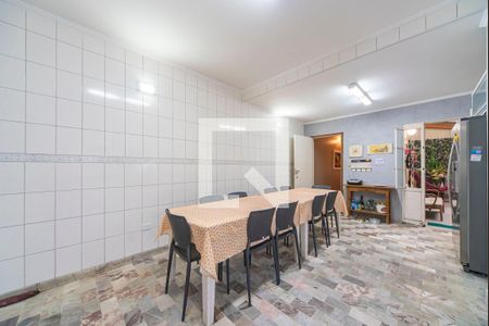 Casa à venda com 231m², 3 quartos e 3 vagasCozinha