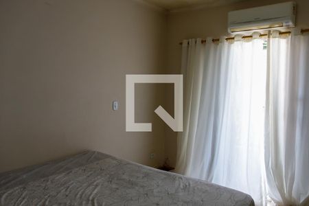 Casa à venda com 210m², 4 quartos e 2 vagas Casa à venda com 210m², 4 quartos e 2 vagasQuarto 3 - Suíte