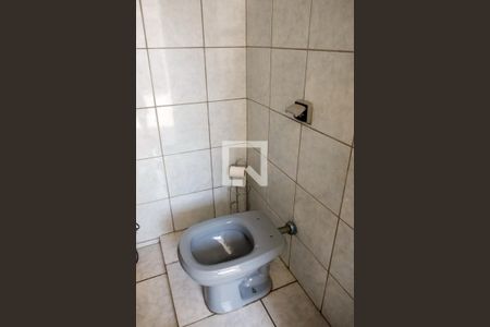 Casa à venda com 210m², 4 quartos e 2 vagas Casa à venda com 210m², 4 quartos e 2 vagasLavabo