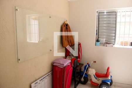 Casa à venda com 210m², 4 quartos e 2 vagas Casa à venda com 210m², 4 quartos e 2 vagasQuarto 4