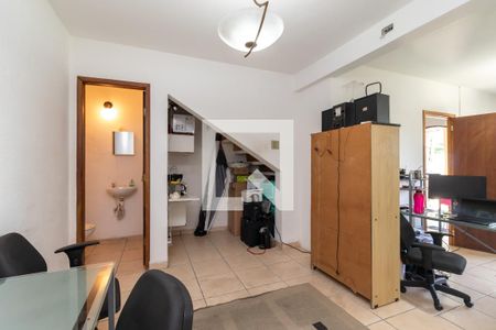 Casa à venda com 200m², 4 quartos e 4 vagasQuarto 4 / Escritório