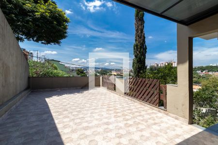 Casa à venda com 200m², 4 quartos e 4 vagasVaranda