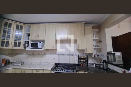 Casa à venda com 285m², 3 quartos e 3 vagas Casa à venda com 285m², 3 quartos e 3 vagasCozinha