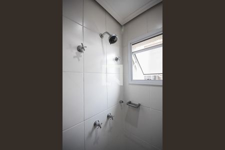 Apartamento à venda com 127m², 3 quartos e 3 vagas Apartamento à venda com 127m², 3 quartos e 3 vagasChuveiro do Banheiro da Suíte 2