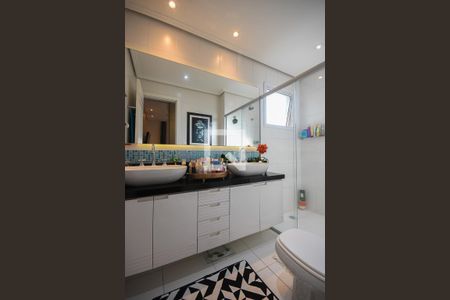 Apartamento à venda com 127m², 3 quartos e 3 vagas Apartamento à venda com 127m², 3 quartos e 3 vagasBanheiro Suíte 3