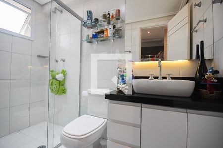 Apartamento à venda com 127m², 3 quartos e 3 vagas Apartamento à venda com 127m², 3 quartos e 3 vagasBanheiro Suíte 1