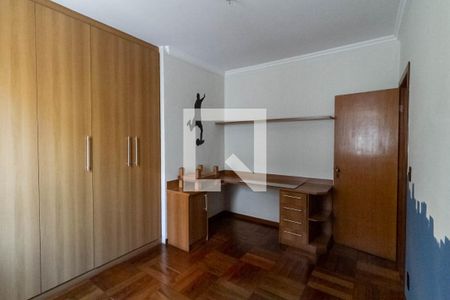 Apartamento à venda com 212m², 4 quartos e 2 vagas Apartamento à venda com 212m², 4 quartos e 2 vagasQuarto 1