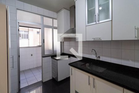 Apartamento à venda com 212m², 4 quartos e 2 vagas Apartamento à venda com 212m², 4 quartos e 2 vagasCozinha