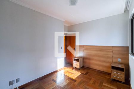 Apartamento à venda com 212m², 4 quartos e 2 vagas Apartamento à venda com 212m², 4 quartos e 2 vagasSuíte 1