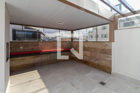 Apartamento à venda com 212m², 4 quartos e 2 vagas Apartamento à venda com 212m², 4 quartos e 2 vagasCobertura