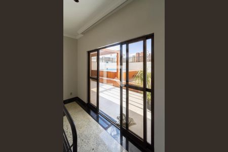 Apartamento à venda com 212m², 4 quartos e 2 vagas Apartamento à venda com 212m², 4 quartos e 2 vagasCobertura