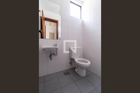 Apartamento à venda com 212m², 4 quartos e 2 vagas Apartamento à venda com 212m², 4 quartos e 2 vagasBanheiro de serviço