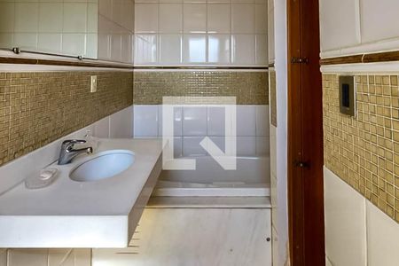 Apartamento à venda com 125m², 4 quartos e 3 vagas Apartamento à venda com 125m², 4 quartos e 3 vagasBanheiro