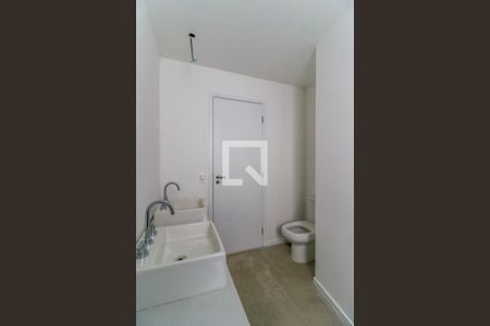 Apartamento à venda com 197m², 3 quartos e 3 vagas Apartamento à venda com 197m², 3 quartos e 3 vagasBanheiro da Suíte 1