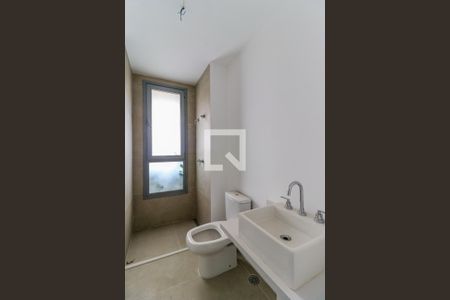 Apartamento à venda com 197m², 3 quartos e 3 vagas Apartamento à venda com 197m², 3 quartos e 3 vagasBanheiro da Suíte 2