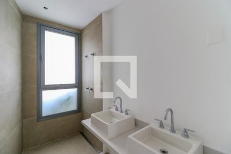 Apartamento à venda com 197m², 3 quartos e 3 vagas Apartamento à venda com 197m², 3 quartos e 3 vagasBanheiro da Suíte 1