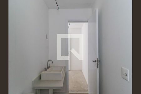 Apartamento à venda com 197m², 3 quartos e 3 vagas Apartamento à venda com 197m², 3 quartos e 3 vagasBanheiro da Suíte 2