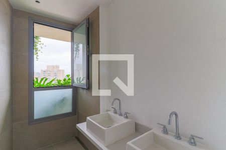 Apartamento à venda com 197m², 3 quartos e 3 vagas Apartamento à venda com 197m², 3 quartos e 3 vagasBanheiro da Suíte 1