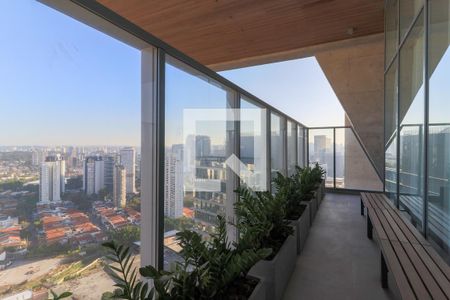 Apartamento à venda com 197m², 3 quartos e 3 vagas Apartamento à venda com 197m², 3 quartos e 3 vagasÁrea comum - Espaço Gourmet (Terraço)