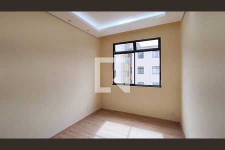 Sala de apartamento para alugar com 2 quartos, 44m² em Centro, Contagem