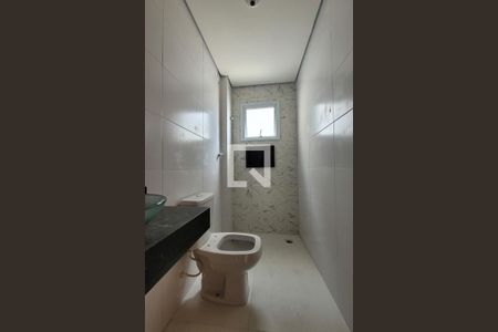 Apartamento à venda com 72m², 3 quartos e 1 vaga Apartamento à venda com 72m², 3 quartos e 1 vagaBanheiro