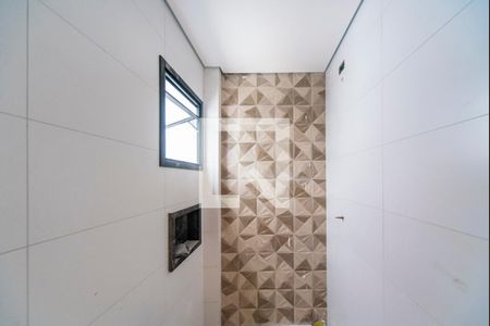 Apartamento à venda com 46m², 2 quartos e 1 vaga Apartamento à venda com 46m², 2 quartos e 1 vagaBanheiro Social