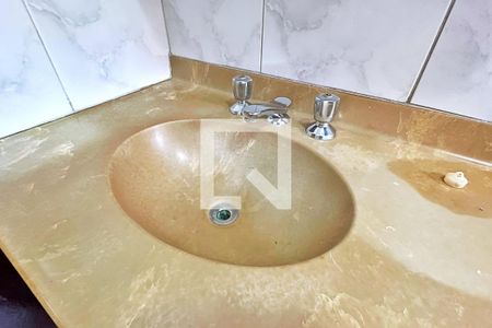 Banheiro do Quarto de casa à venda com 2 quartos, 130m² em Vila Adelaide Perella, Guarulhos