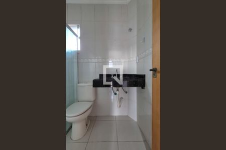 Casa à venda com 180m², 4 quartos e 3 vagas Casa à venda com 180m², 4 quartos e 3 vagasBanheiro da suíte 3