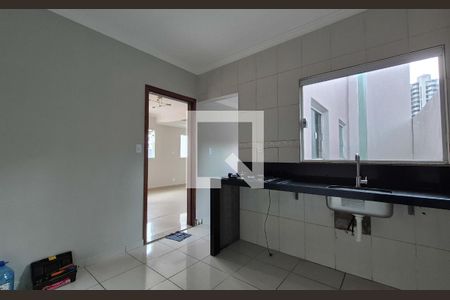 Casa à venda com 180m², 4 quartos e 3 vagas Casa à venda com 180m², 4 quartos e 3 vagasCozinha