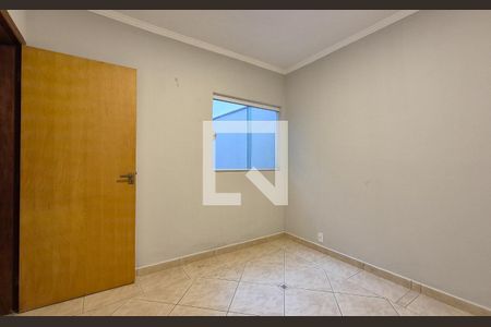 Casa à venda com 180m², 4 quartos e 3 vagas Casa à venda com 180m², 4 quartos e 3 vagasQuarto de Serviço