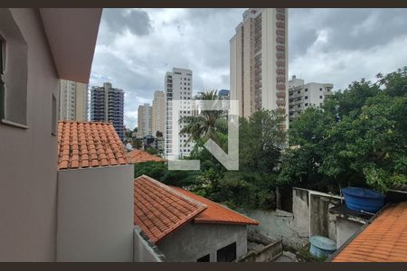 Casa à venda com 180m², 4 quartos e 3 vagas Casa à venda com 180m², 4 quartos e 3 vagasVista