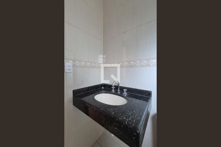 Casa à venda com 180m², 4 quartos e 3 vagas Casa à venda com 180m², 4 quartos e 3 vagasBanheiro da Suíte