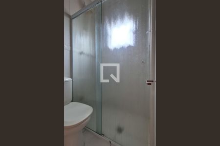 Casa à venda com 180m², 4 quartos e 3 vagas Casa à venda com 180m², 4 quartos e 3 vagasBanheiro da suíte 2