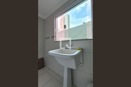 Casa à venda com 180m², 4 quartos e 3 vagas Casa à venda com 180m², 4 quartos e 3 vagasÁrea de Serviço