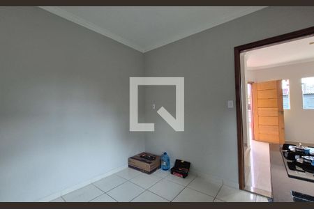 Casa à venda com 180m², 4 quartos e 3 vagas Casa à venda com 180m², 4 quartos e 3 vagasCozinha