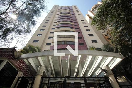 Apartamento para alugar com 90m², 3 quartos e 2 vagas Apartamento para alugar com 90m², 3 quartos e 2 vagasFachada