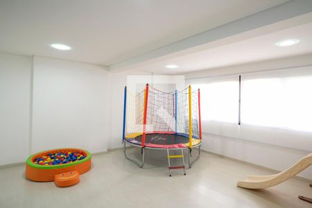 Apartamento à venda com 200m², 3 quartos e 3 vagas Apartamento à venda com 200m², 3 quartos e 3 vagasBrinquedoteca