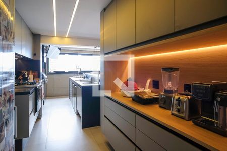 Apartamento à venda com 200m², 3 quartos e 3 vagasCozinha