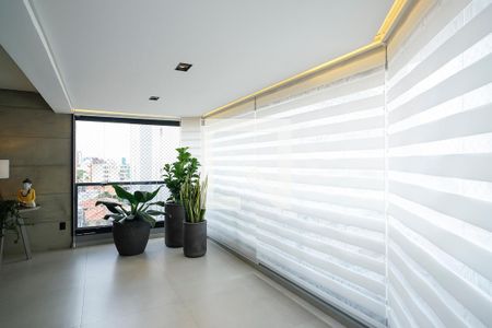 Apartamento à venda com 200m², 3 quartos e 3 vagasVaranda