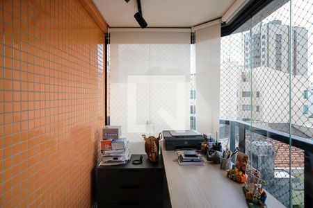 Apartamento à venda com 200m², 3 quartos e 3 vagasVaranda Suíte 1