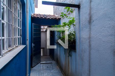 Casa à venda com 250m², 3 quartos e 2 vagas Casa à venda com 250m², 3 quartos e 2 vagasCorredor