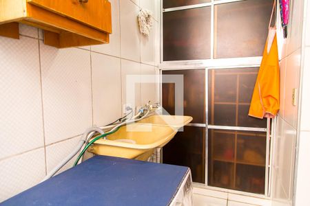 Casa à venda com 250m², 3 quartos e 2 vagas Casa à venda com 250m², 3 quartos e 2 vagasÁrea de Serviço