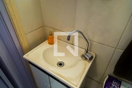 Casa à venda com 250m², 3 quartos e 2 vagas Casa à venda com 250m², 3 quartos e 2 vagasLavabo - Pia