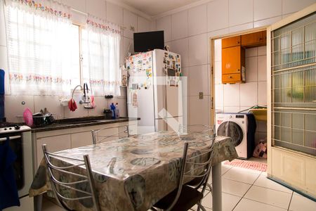 Casa à venda com 250m², 3 quartos e 2 vagas Casa à venda com 250m², 3 quartos e 2 vagasCozinha