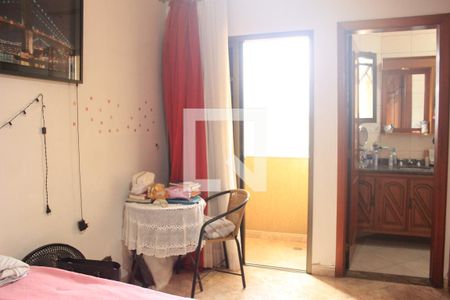 Casa à venda com 380m², 4 quartos e 4 vagasSuíte 1