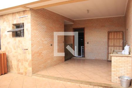 Casa à venda com 380m², 4 quartos e 4 vagasLavanderia