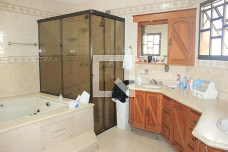 Casa à venda com 380m², 4 quartos e 4 vagasBanheiro da Suíte 3