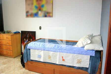 Casa à venda com 380m², 4 quartos e 4 vagasSuíte 2