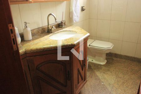 Casa à venda com 380m², 4 quartos e 4 vagasLavabo