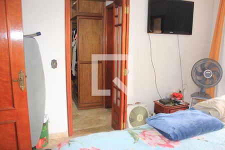 Casa à venda com 380m², 4 quartos e 4 vagasSuíte 3